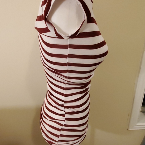 Charlotte Russe layering Tee - Picture 2 of 3